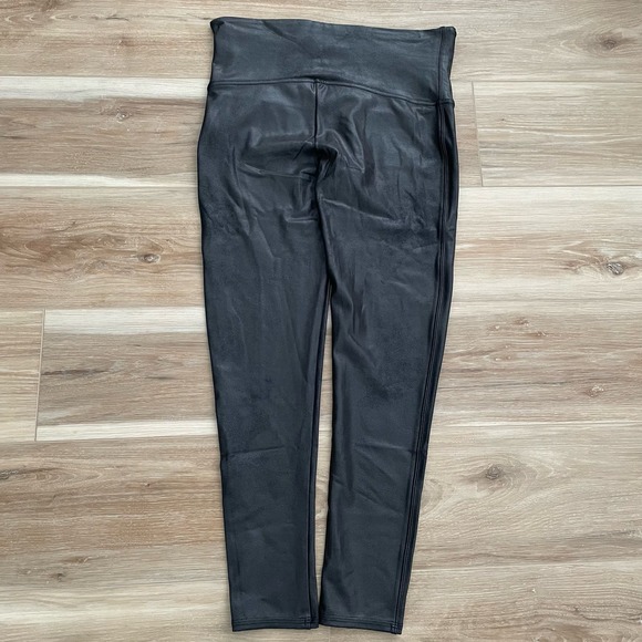 NWT Spanx Faux Leather PETITE Leggings size XL PETITE in Black - Picture 7 of 11
